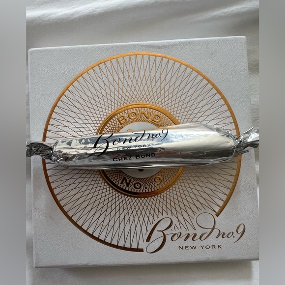 Bond No 9 Chez Bond - Picture 1 of 4